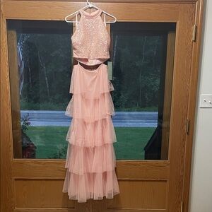 City Triangles Elegant Pink Sequin Dress